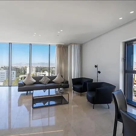 아파트 Modern 2 Bedroom 니코시아